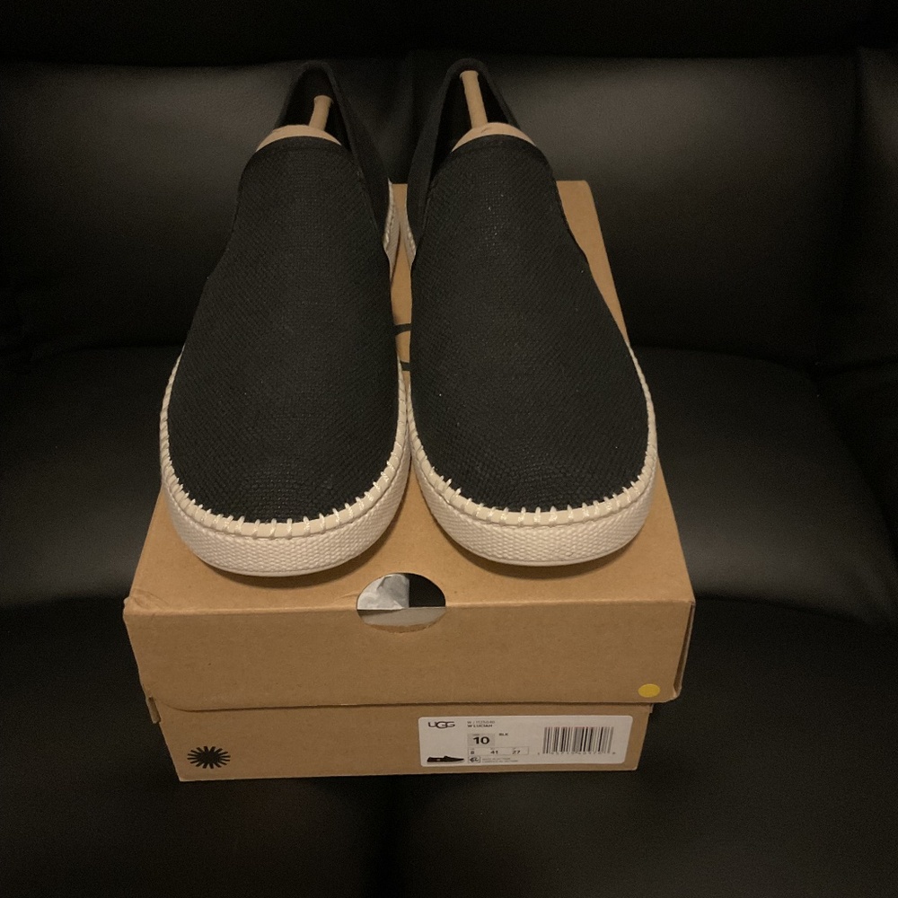 UGG Womens Luciah Slip On Shoes Sneakers Size 10 Black